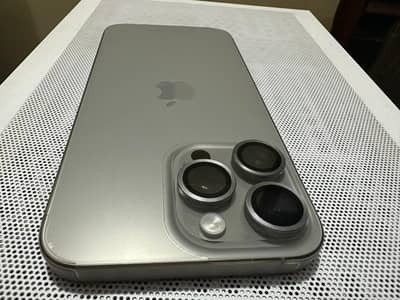 iPhone hk  15promax 96% battery health 199 cycle with box cable