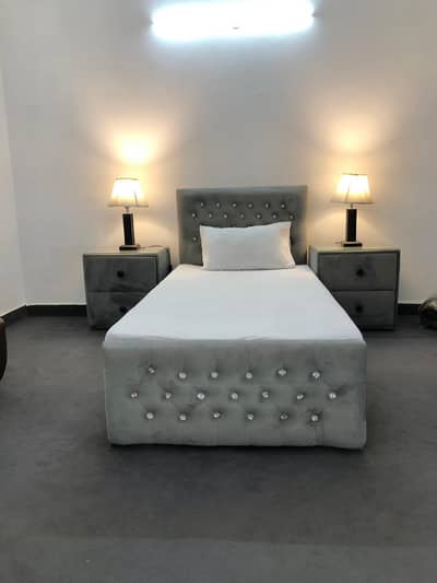 Single Room Paying Guest Accommodation Comfortable & Secure