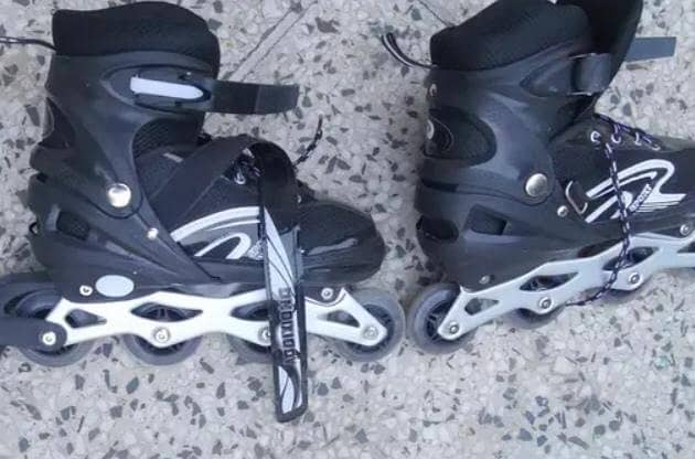 Skating shoes 1