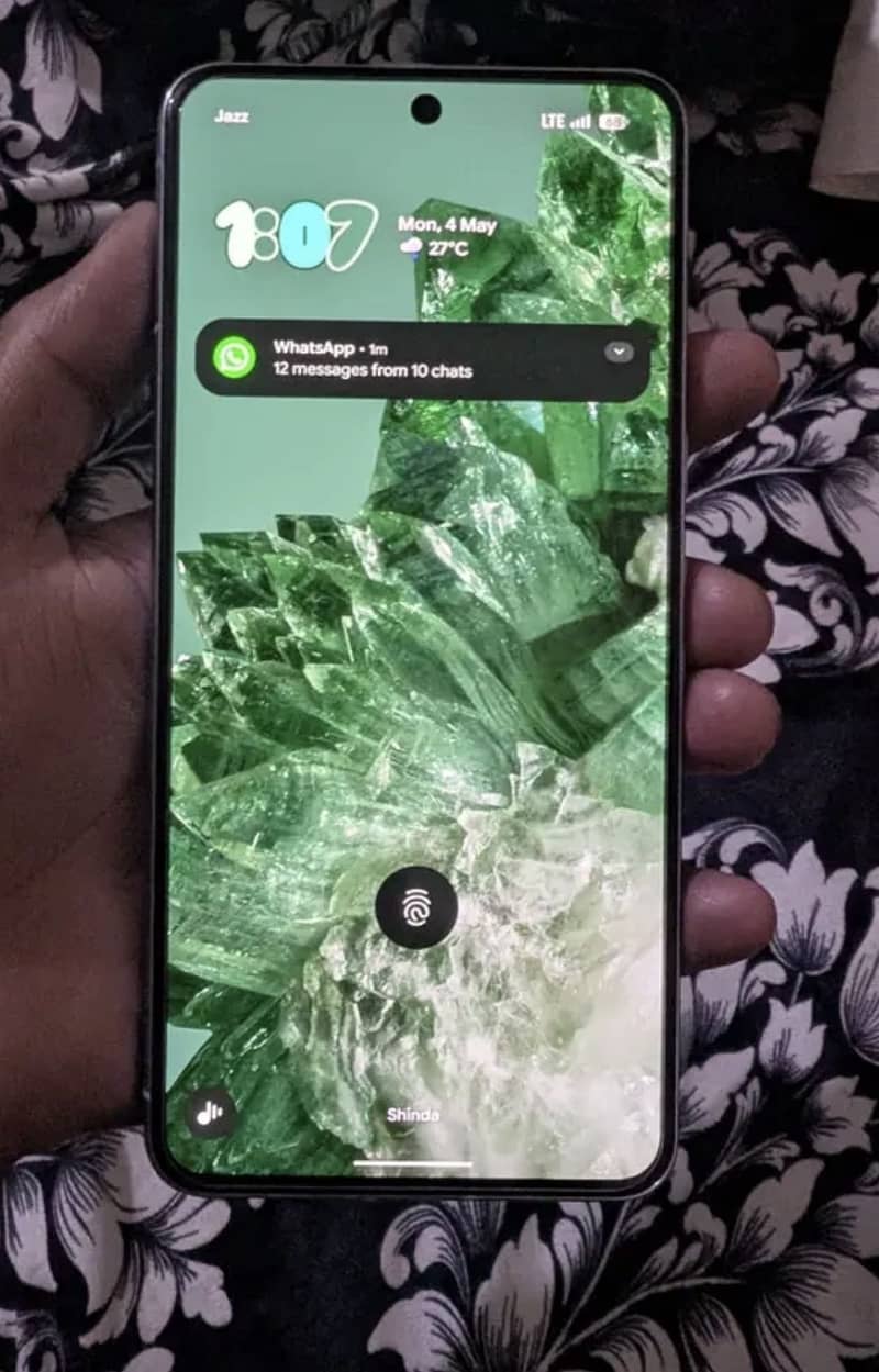 Google pixel 8 pro 1