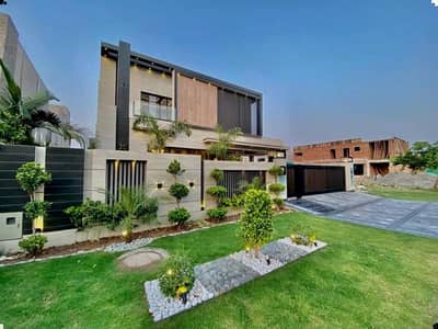 *Available on Rent* 1 Kanal upper Portion DHA PHASE 7