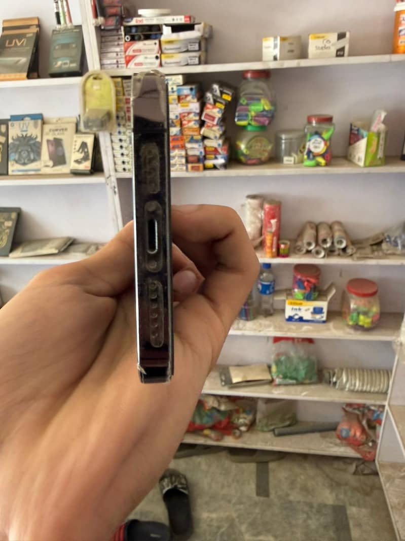 iphone 14 pro max 2