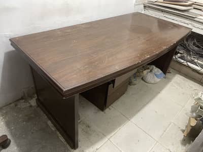 Table & chair
