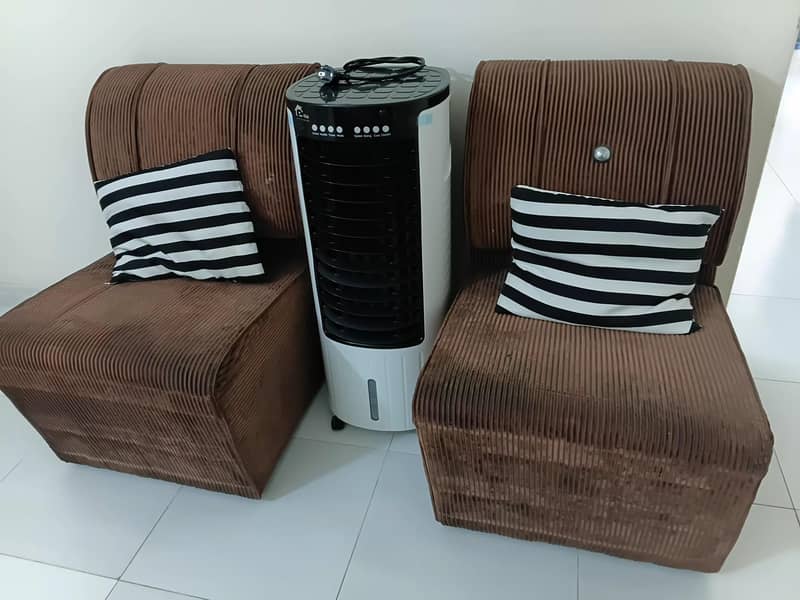 2 single sofas 1