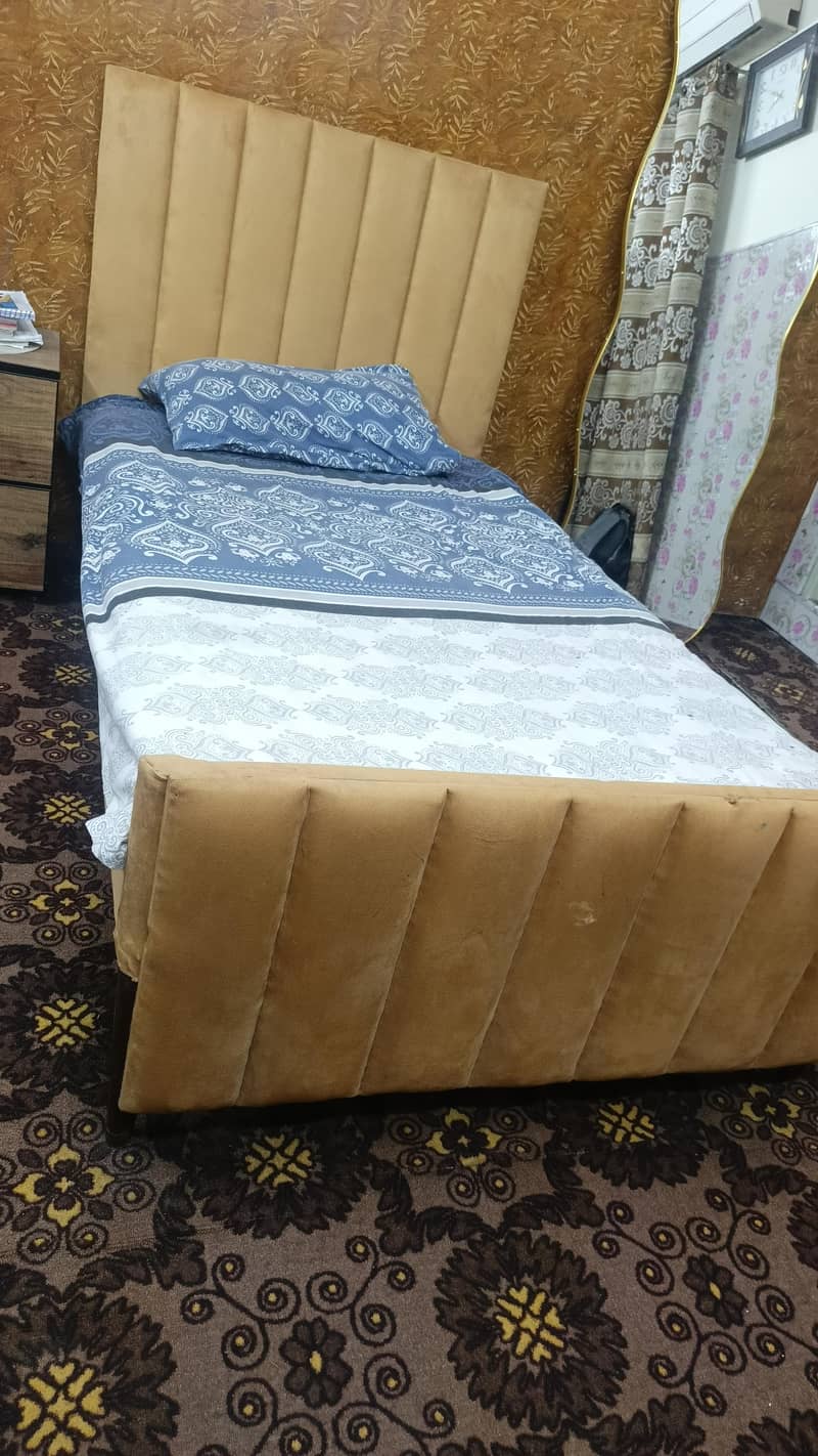 Two single bed 4