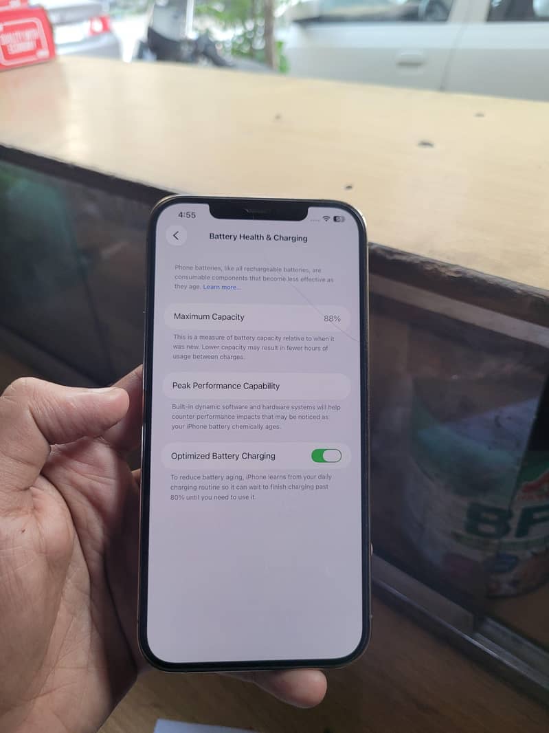 Iphone 12 pro max 4
