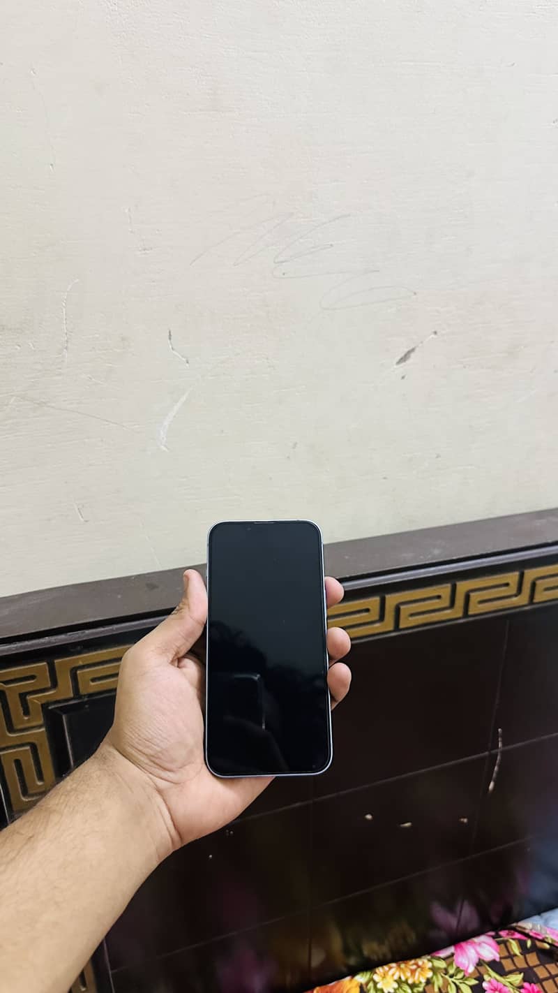 iPhone 14 2