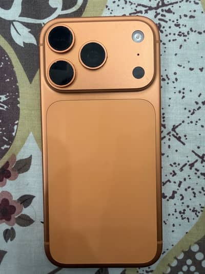I phone 17 pro Orange