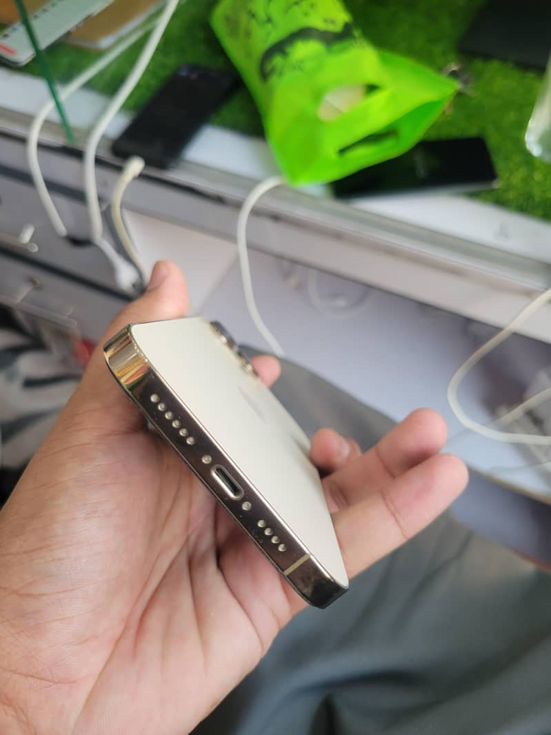 Iphone 13 pro max 2