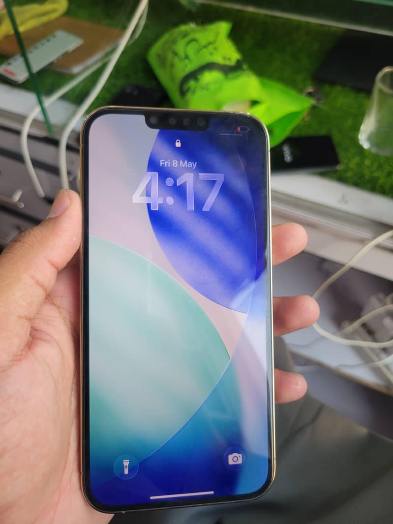 Iphone 13 pro max 4