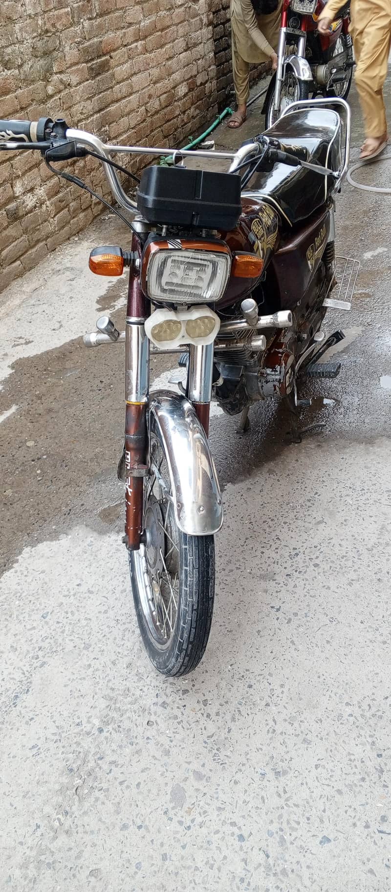 Metro 125 1