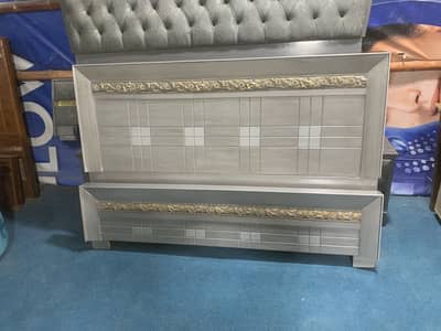 Double bed king size wooden