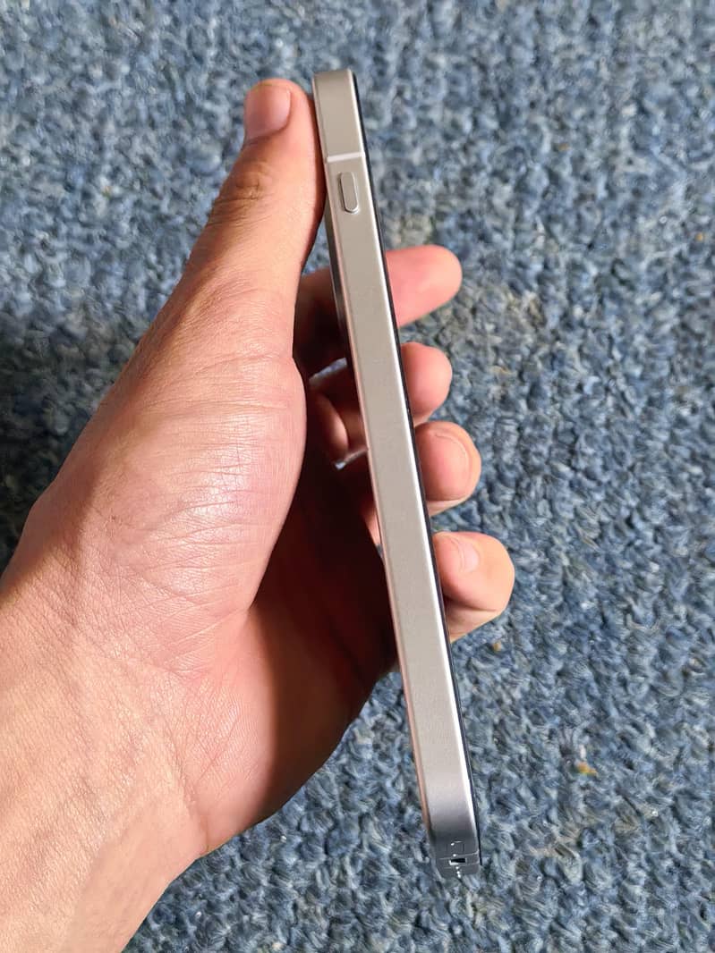 OnePlus 13s 4