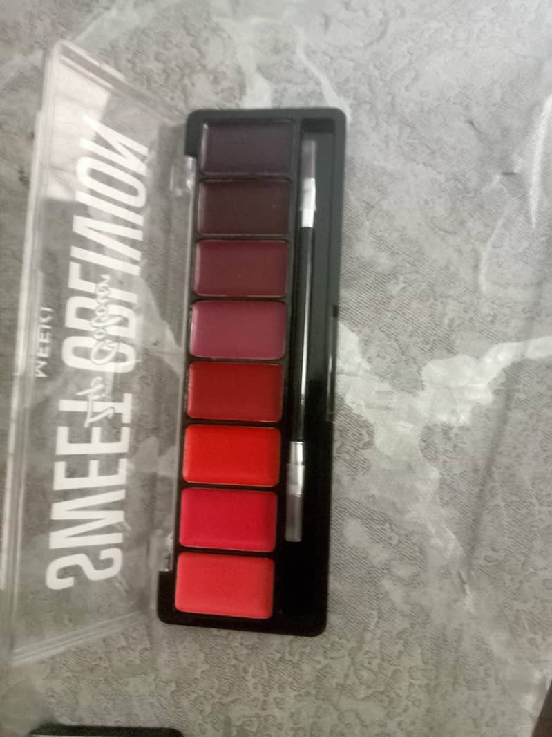 lipstick 4