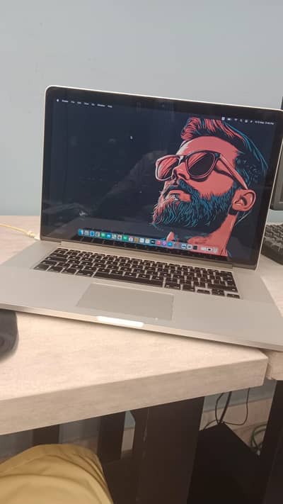 Macbook Pro 14mid for sale in Good condition