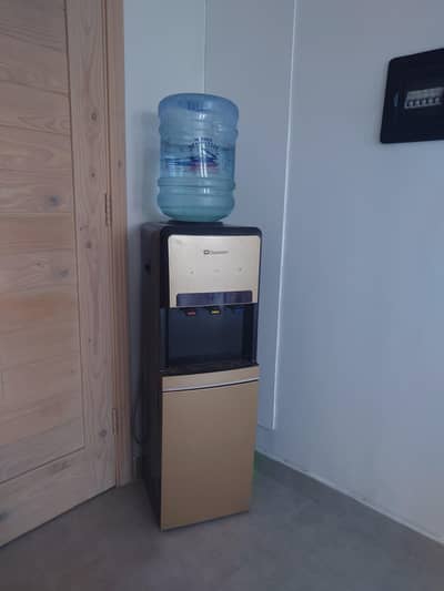 dawlance 1060 water dispenser cooler chiller mini bar fridge bedroom