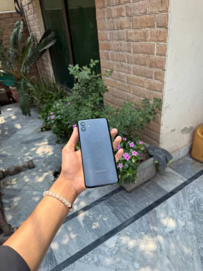 SAMSUNG A04S BOX PACK CONDITION