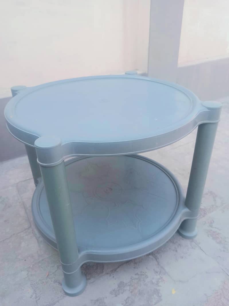 2-Layer Round Shelf Utility Plastic Table 1