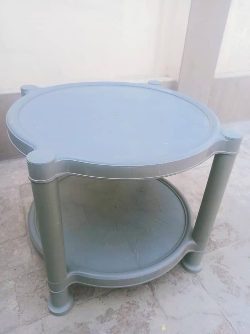 2-Layer Round Shelf Utility Plastic Table 2