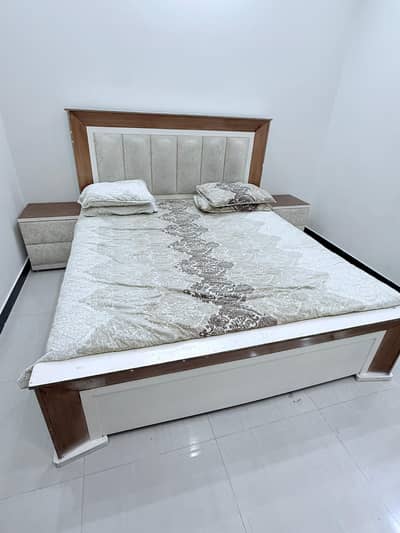 Bed (King Size) - Side tables + dressing with mirror