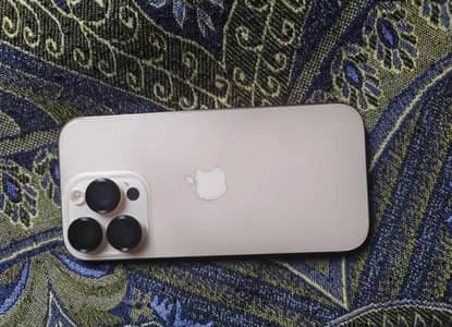 no scratch 10/10 condition just 1 month used