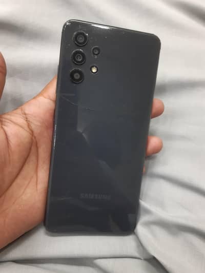 Samsung galaxy a32.