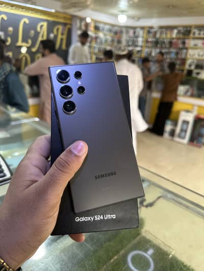 Samsung S24 Ultra 12/256GB Non PTA | 10/10 Condition | Box & Cable
