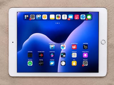 iPad 5th Gen 32GB WiFi Excellent Condition Smooth Performance