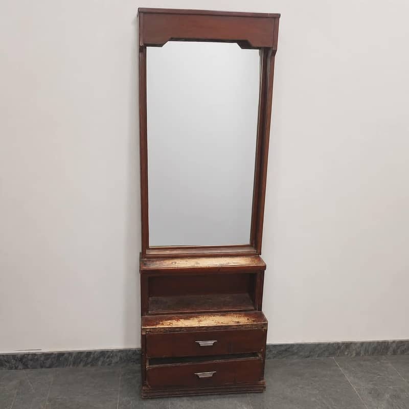 Dressing table 0