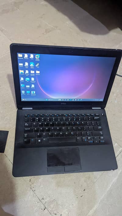 Dell Latitude E7270 Ultrabook | Core i7 6th Gen | 8GB RAM | 256GB SSD
