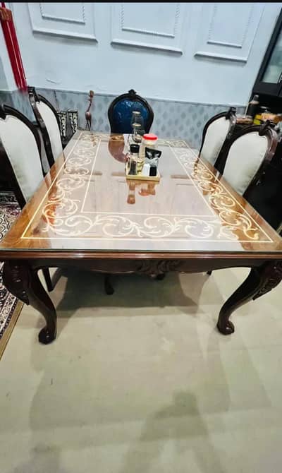 Dinning Table