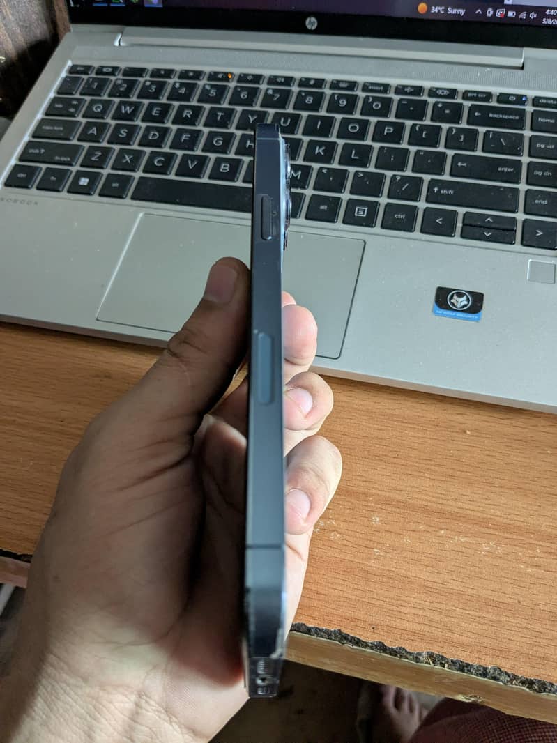 iphone 13 pro max 4