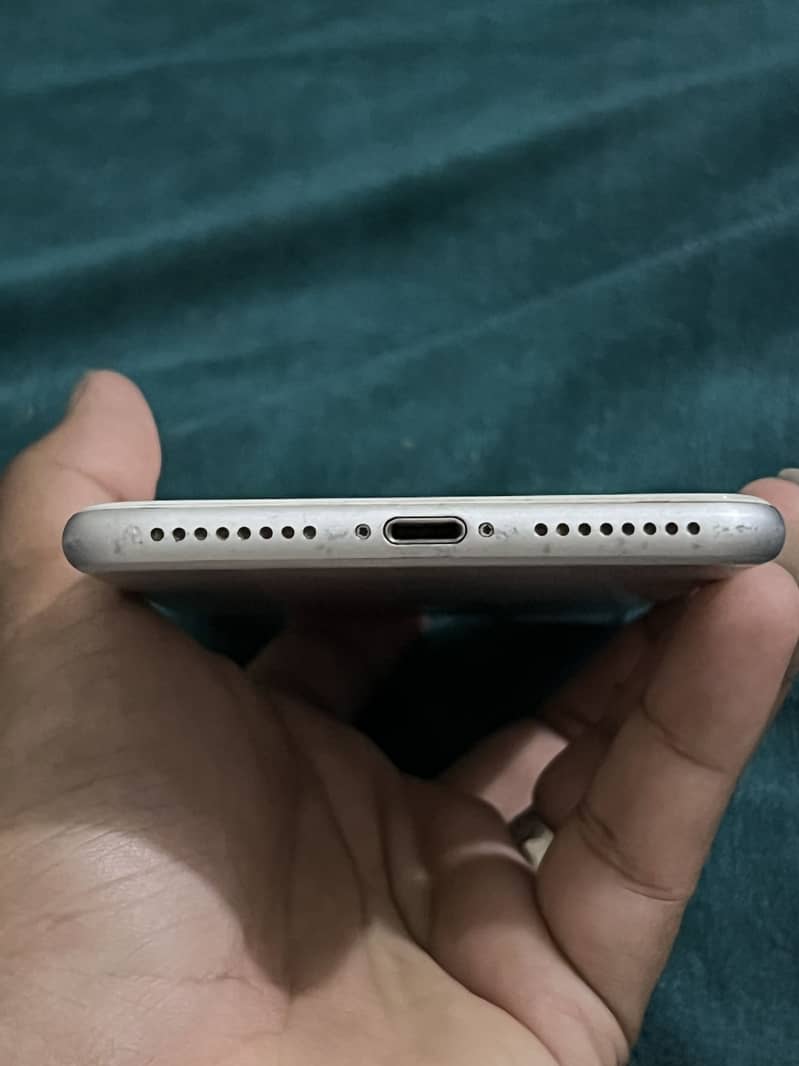 iPhone 7 plus PTA 1