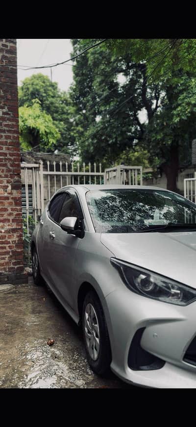 Toyota Yaris Japan  03288548842