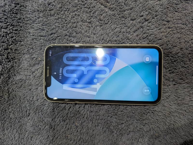 iPhone 11 3