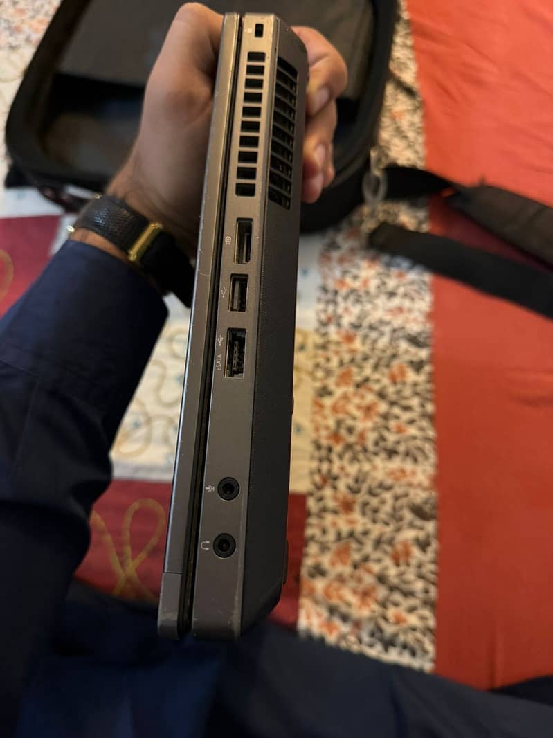 Laptop 4