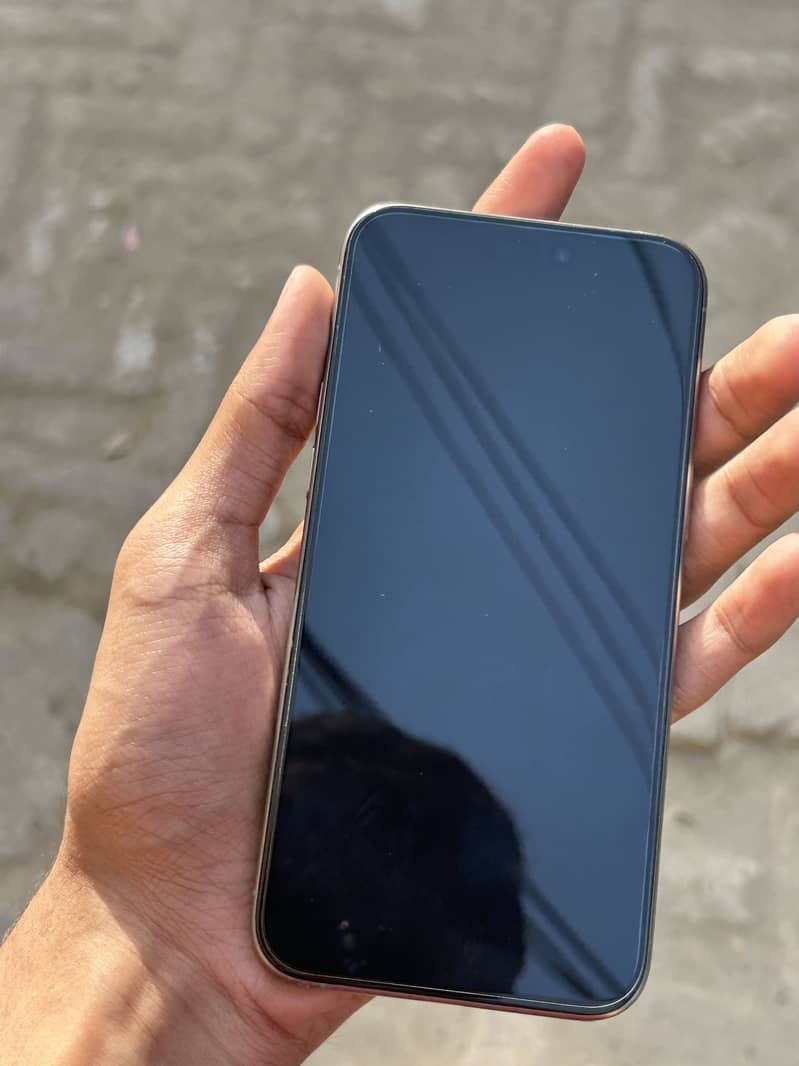 iPhone 15 pro max 1