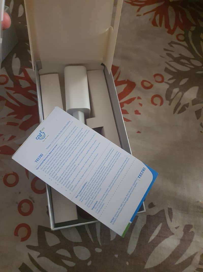 Camon 30s complete box 14