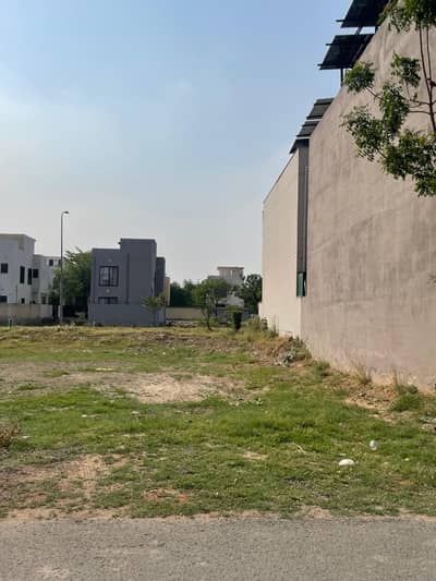 Corner Plot No-264 Block E - 5 Marla Plot On Top Location of Phase 9 Town DHA Lahore For Urgent Sale
