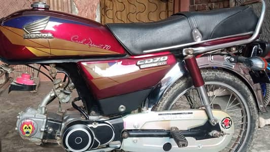 Honda CD 70 bike 03//25//24//22//87//6/Lahore ka number