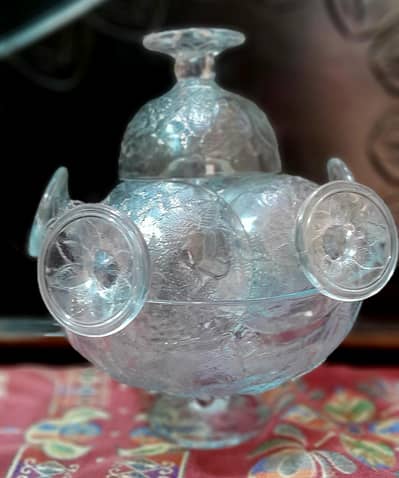 Elegant 7 -piece Glass Desserts/ice cream Serving Set- Vintage Style