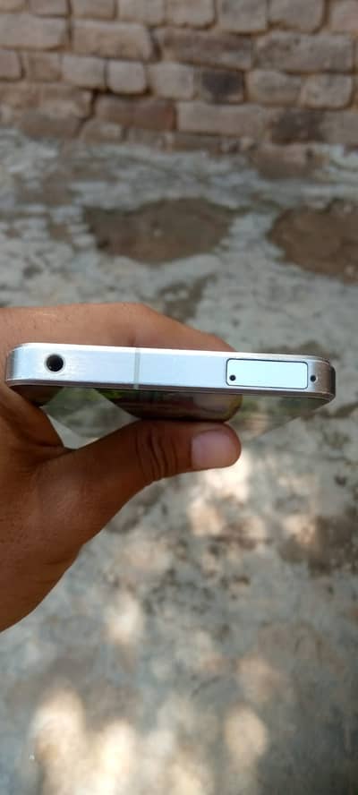 Sharp aquos r7 Original best cameras 10×10 condition. 03435624626