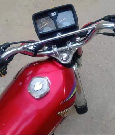 Honda CG 125 for sale call only WhatsApp on 0/3/2/9/3/6/8/3/3/8/0