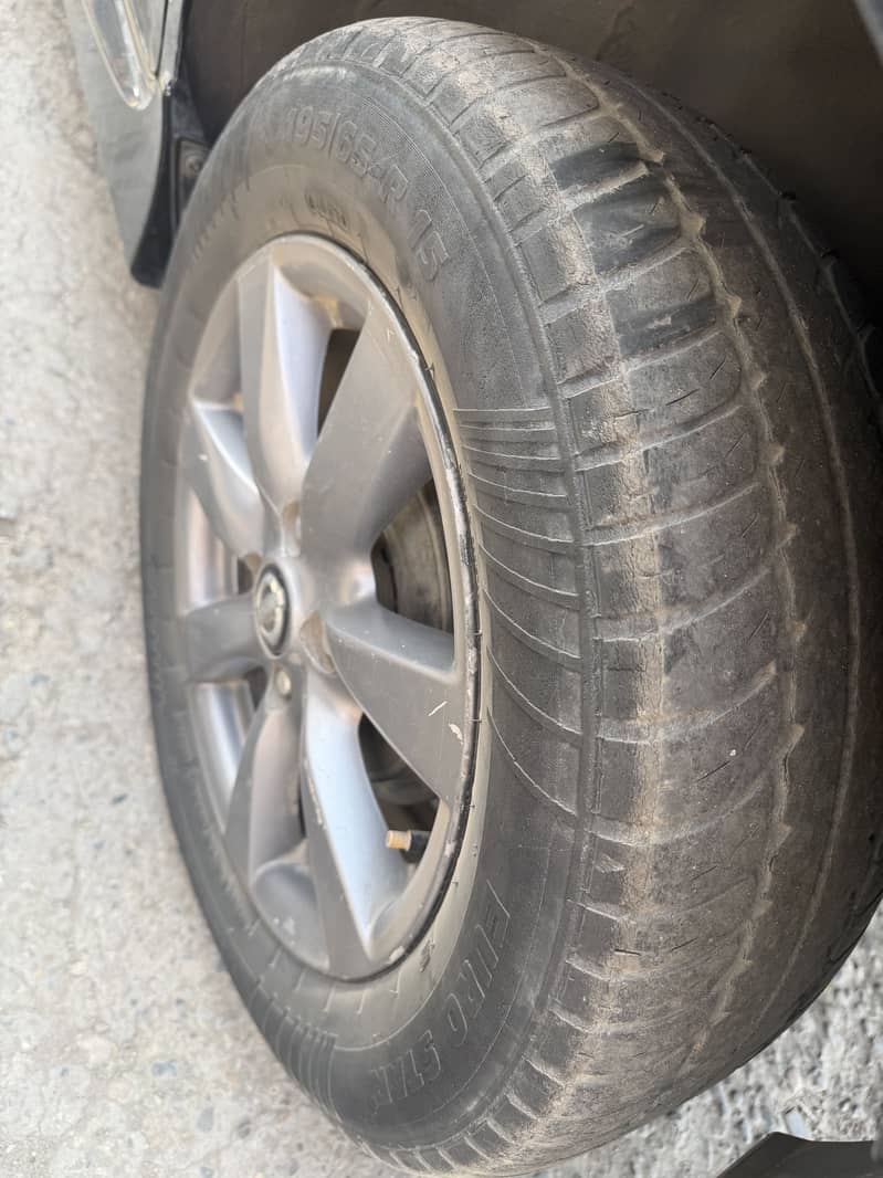 Bridgestone Tyre 4 10