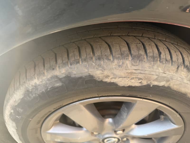 Bridgestone Tyre 4 18