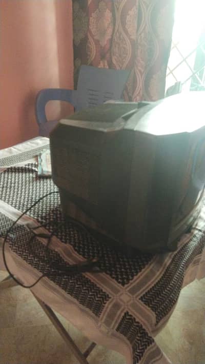 TV Sony 14" & LG 20"