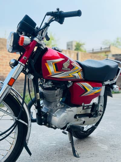 HONDA 125 5500 Kilometres Use 2025 Model