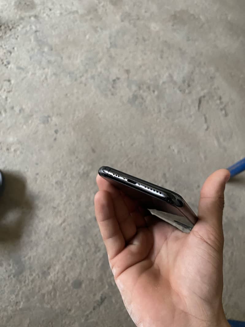Iphone 11 pro 1