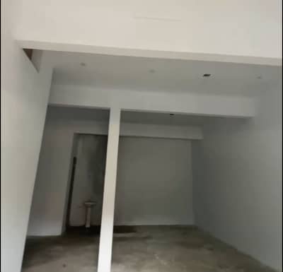 100 Sq Yd Warehouse On Main 100 Ft Road Available For Rent