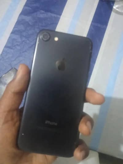 Apple iPhone 7 urgent sale exchange with iPhone call 03234143988